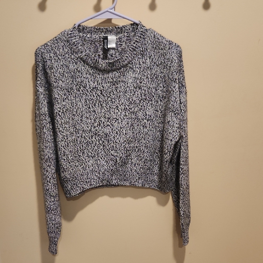 H&M Sweater Size Small